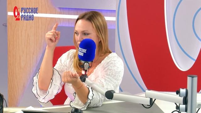 Ольга Любимова в Вечернем шоу с Аллой Довлатовой / О российском кино, актёрах и любви смотреть онлайн