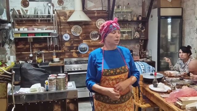 В МИЛАН НА ШОПИНГ НЕ ПОЕХАЛИ ОДЕЛИСЬ ДОМА смотреть онлайн