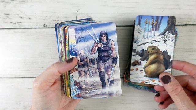 Trimming the Wheel of the Year Tarot (Mod With Me) смотреть онлайн