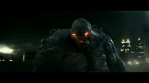 Клип про Супермена Генри Кавилла