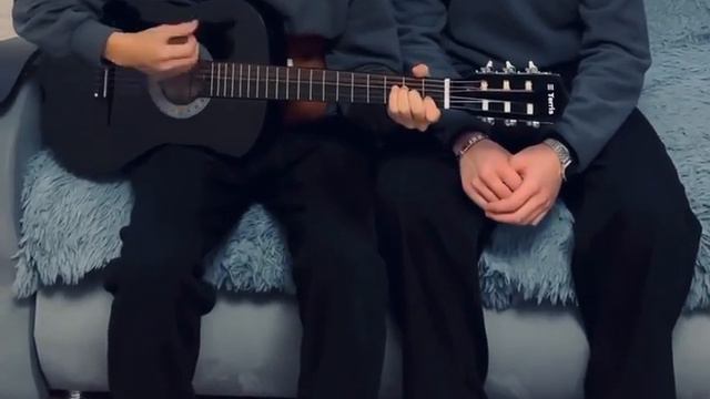 Твоя мама злится на гитаре @gitara_group_official @MATAEV_MAGOMED смотреть онлайн
