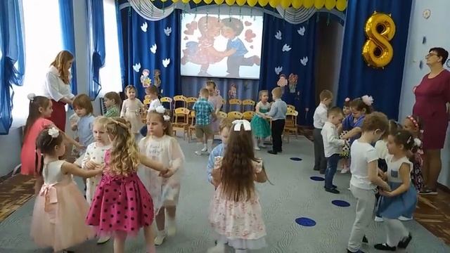 "Шутливый танец" / ср. гр/ Евтодьевой Аллы смотреть онлайн