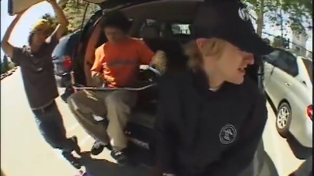 Yeah Right! - Owen Wilson Skateboarding смотреть онлайн