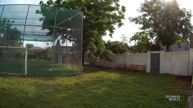 Грузия | Кобулети | отель "Кипарис" (Kiparisi), внутренний двор смотреть онлайн