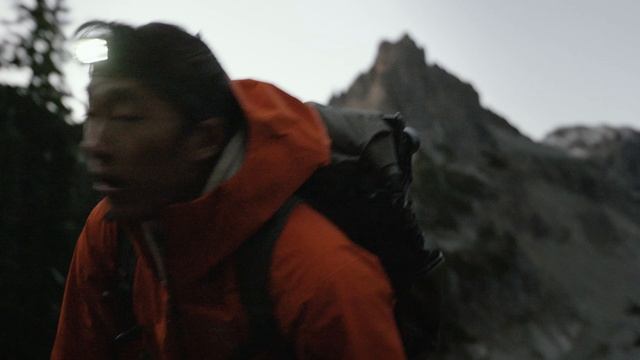 LIGHT - Taking the Leap with the Panasonic Lumix S5 смотреть онлайн