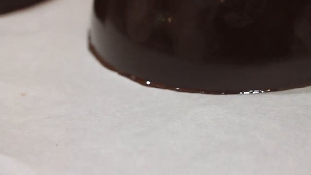 ¿Cómo hacer adornos de Navidad en chocolate? смотреть онлайн