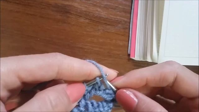 Уроки вязания спицами. Граненая (польская) резинка по кругу. смотреть онлайн