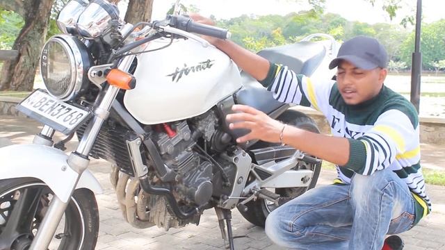 Honda Hornet  ? (250 )CB250F