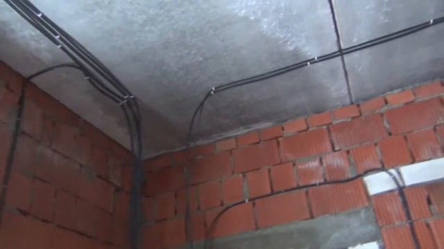 Закончил проводку на первом этаже. Правильно собрали щиток? Ещё раз про инструмент #14 смотреть онлайн