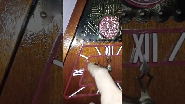 Часы с кукушкой и боем СЧЗ смотреть онлайн