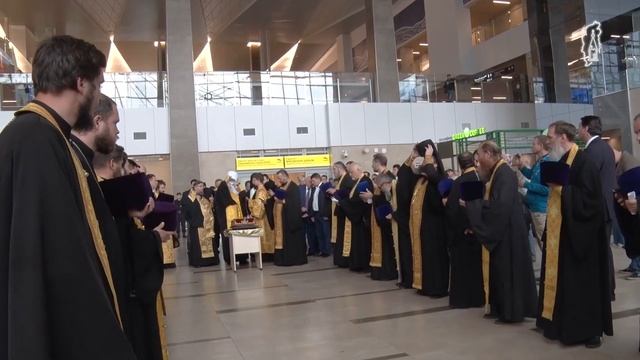 В Красноярск прибыла десница святителя СпиридонаТримифунтского смотреть онлайн