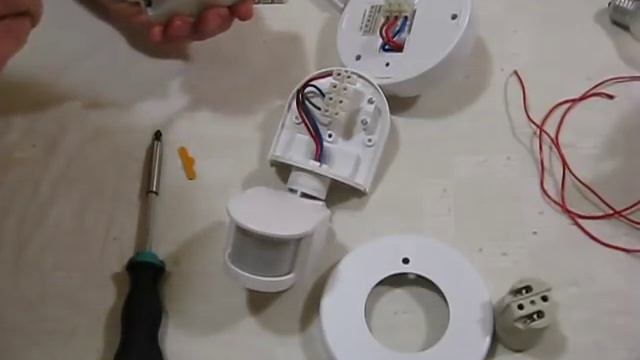 Как подключить датчик движения смотреть онлайн