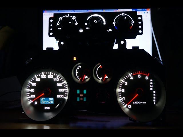 Пересвет панели и блока климата Mitsubishi Pajero 3 смотреть онлайн