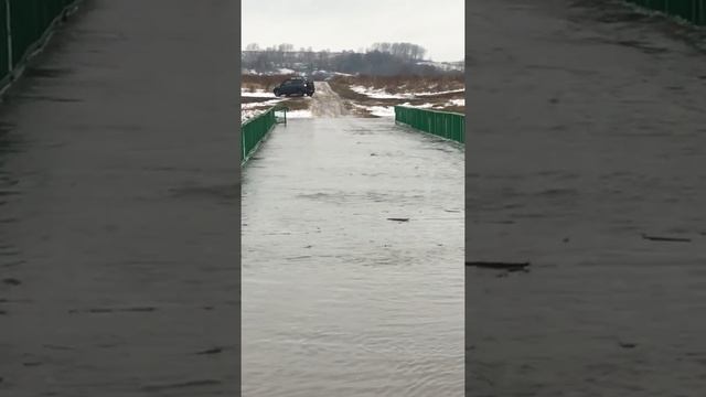 Нива Шевроле брод через мост смотреть онлайн