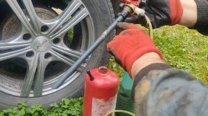 Duster 2012 порог внутри и  Мовильник  из огнетушителя