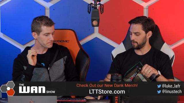 Linus Defends Apple's $1,000 Monitor Stand смотреть онлайн