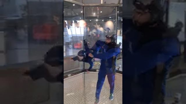 полет в аэротрубе смотреть онлайн