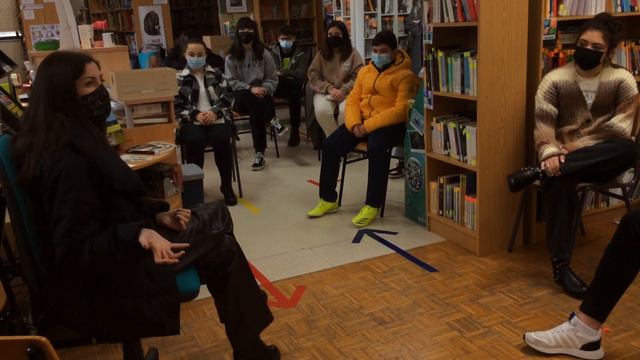 Espido Freire na biblioteca do IES Fernando Esquío (2) смотреть онлайн