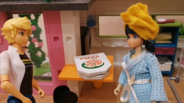 Маринетт и Адриан в Нью-Йорке спали в одном номере смотреть онлайн