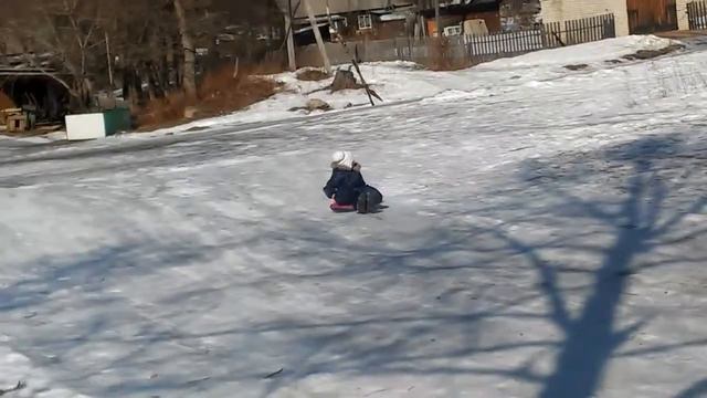 Горка ,катаемся ,село лазо 😄😸😺 смотреть онлайн
