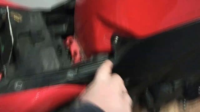 YAMAHA R1 ЗВУК ПРЯМОТОЧНОГО ВЫХЛОПА LEO VINCE.... SOUND EXHAUST YAMAHA R1 LEO VINCE смотреть онлайн