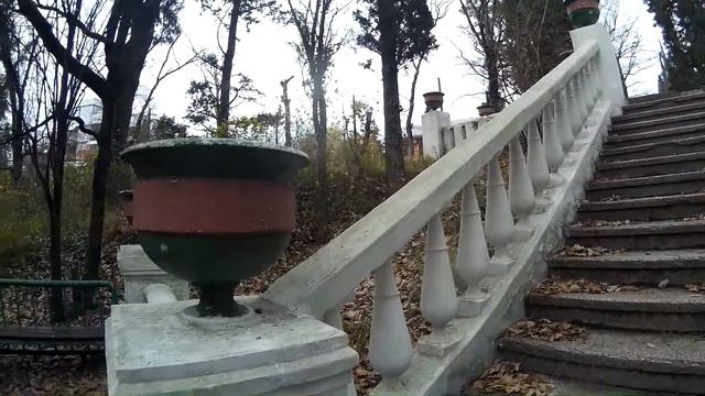 Макопсе, лестница от пляжа до санатория Макопсе и Лад, январь 2018 смотреть онлайн