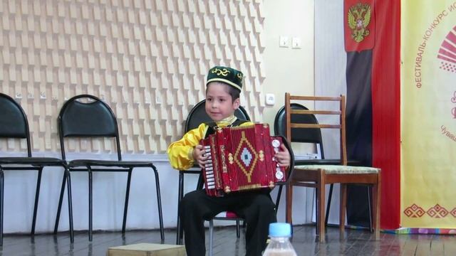 Бикбаев Умар (гармонь тальянка), 5 лет, Казань смотреть онлайн