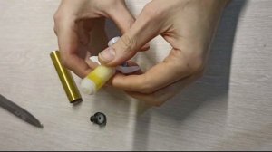 Зарядка и заправка электронной одноразовой сигареты