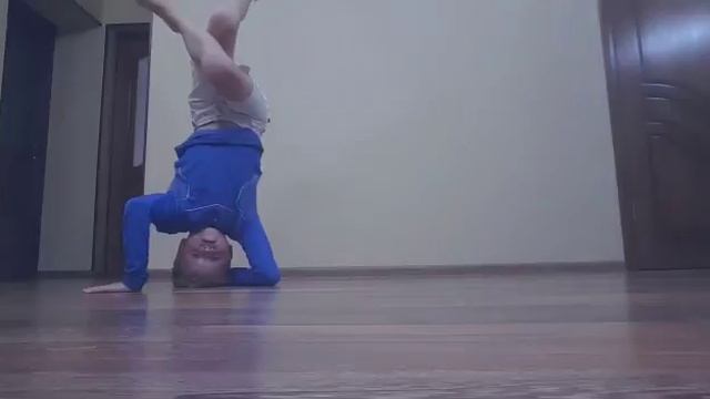 Домашнее задание от Bboy Bullet from Space для онлайн брейк данс лагеря #upgradezcamp ! смотреть онлайн