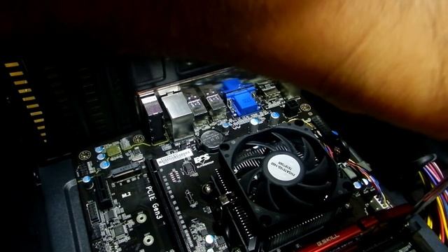 Ensamble PC Lowcost con A8 9600 + RX 460 + 8gb de Ram смотреть онлайн