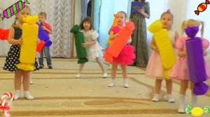 Песенка про конфетки ? Веселый Утренник в детском саду