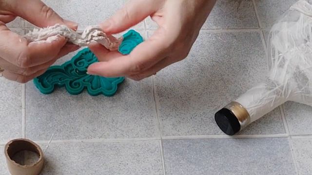 Берем пустую бутылку и делаем прекрасный подарок своими руками. DIY/рукоделие смотреть онлайн