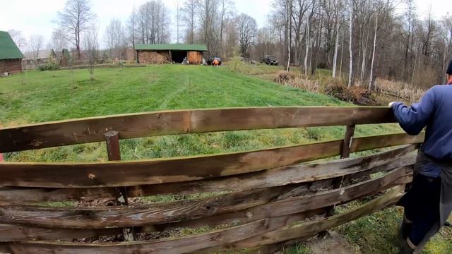 Дешевый деревянный забор своими руками. Как сделать плетеный забор из досок смотреть онлайн