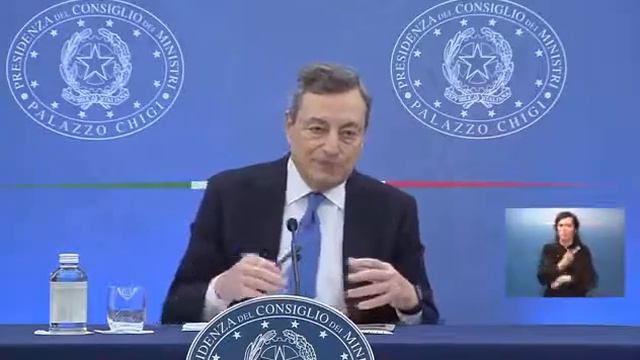 Sabino Cassese presidente della Repubblica? Quando Draghi diceva: "Non parlo altrimenti mi sgrida" смотреть онлайн