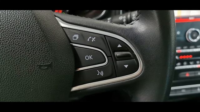Renault Megane Sport Tourer Tech 130cv смотреть онлайн
