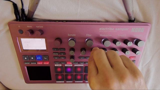 Deep House 02 on the Korg Electribe Sampler [HACKTRIBE] смотреть онлайн