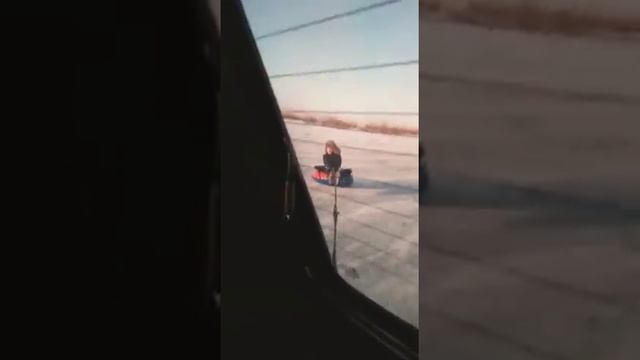 Надувной круг на льду!! смотреть онлайн