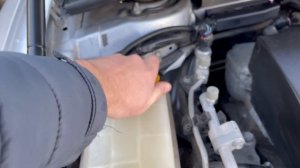 ЗАМЕНА АНТИФРИЗА СВОИМИ РУКАМИ/КАК ПОМЕНЯТЬ ОХЛАЖДАЮЩУЮ ЖИДКОСТЬ КОРОЛЛА 150