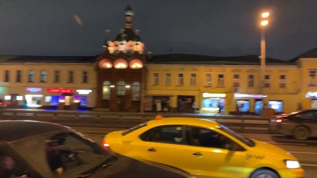 Возле Метро Площадь Ильича, г. Москва. Вид на улицу Сергия Радонежского, 11.11.2022 смотреть онлайн
