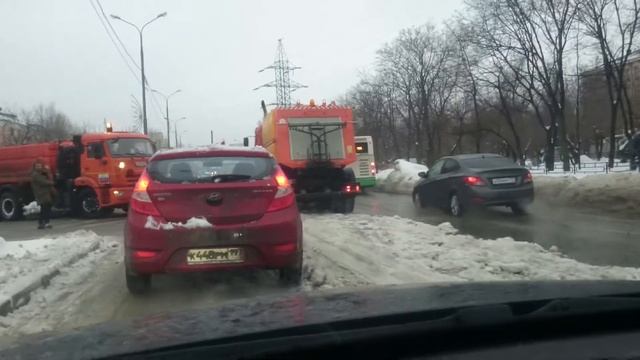 Уборка снега по-московски