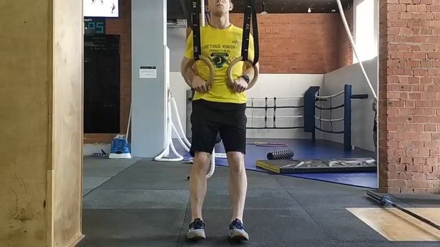 Горизонтальные подтягивания на кольцах / Ring Row смотреть онлайн