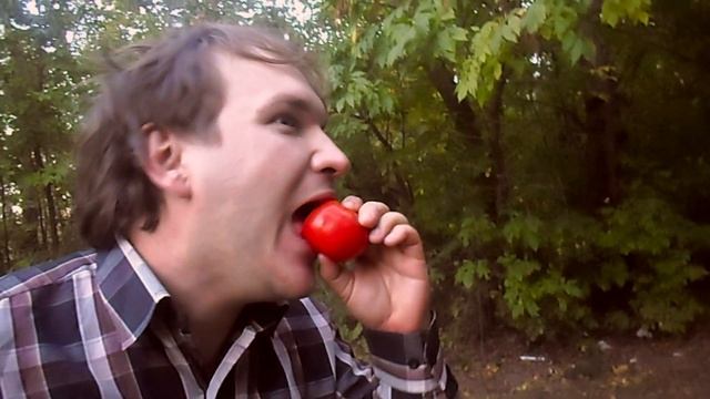 КАК НАУЧИТЬСЯ ЦЕЛОВАТЬСЯ НА ПОМИДОРКАХ?! смотреть онлайн