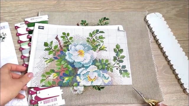 Вышивка крестом. Риолис " Белый шиповник" Готовая работа. смотреть онлайн