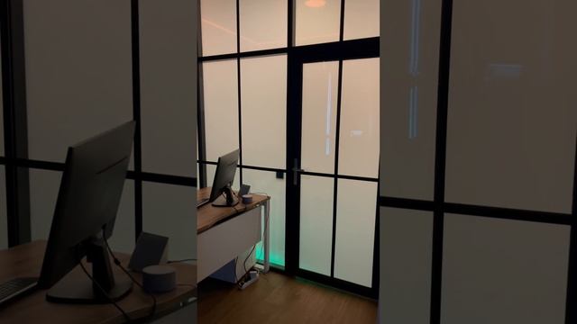 Смарт пленка #умныйдом #loxone #smarthome #knx #инженер #smart #apple #technology #электрика #дом смотреть онлайн