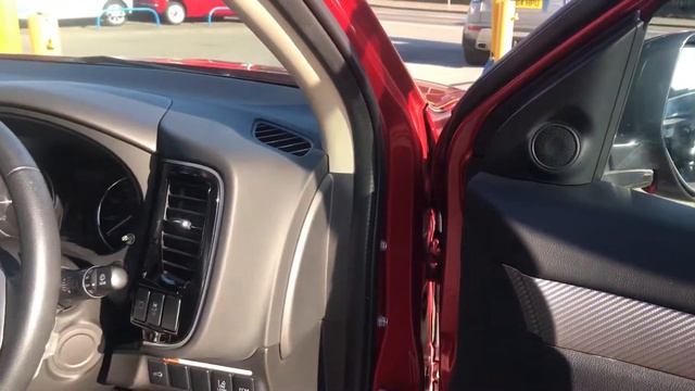 HK15XWS - Mitsubishi Outlander stunning in red! Fantastic high spec! смотреть онлайн