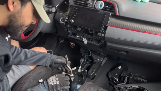 FBO Civic Type R (FK8) Gets Shifter MODS - Acuity Parts || Alcantara Boot смотреть онлайн