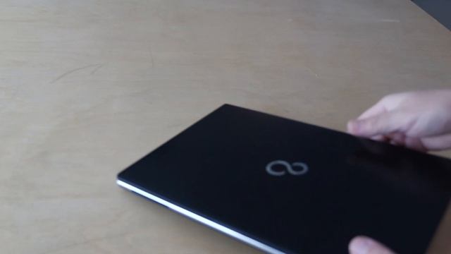 Ревю на Fujitsu LifeBook S936 - японският красавец с IGZO дисплей смотреть онлайн