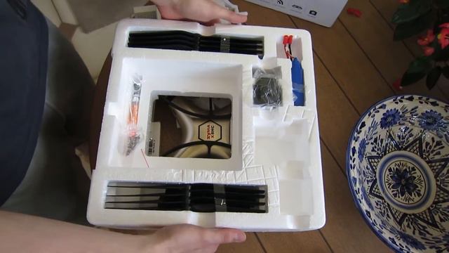 SYMA X8 HC /w barometer stabilize-unboxing! смотреть онлайн