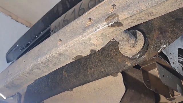 Друг свою Ниву на ремонт привез смотреть онлайн