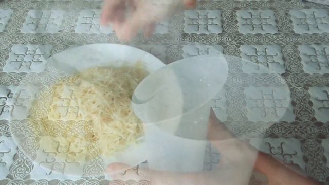 Очень вкусный салат? Цезарь с креветками!? Рецепт с оригинальным соусом✨ смотреть онлайн